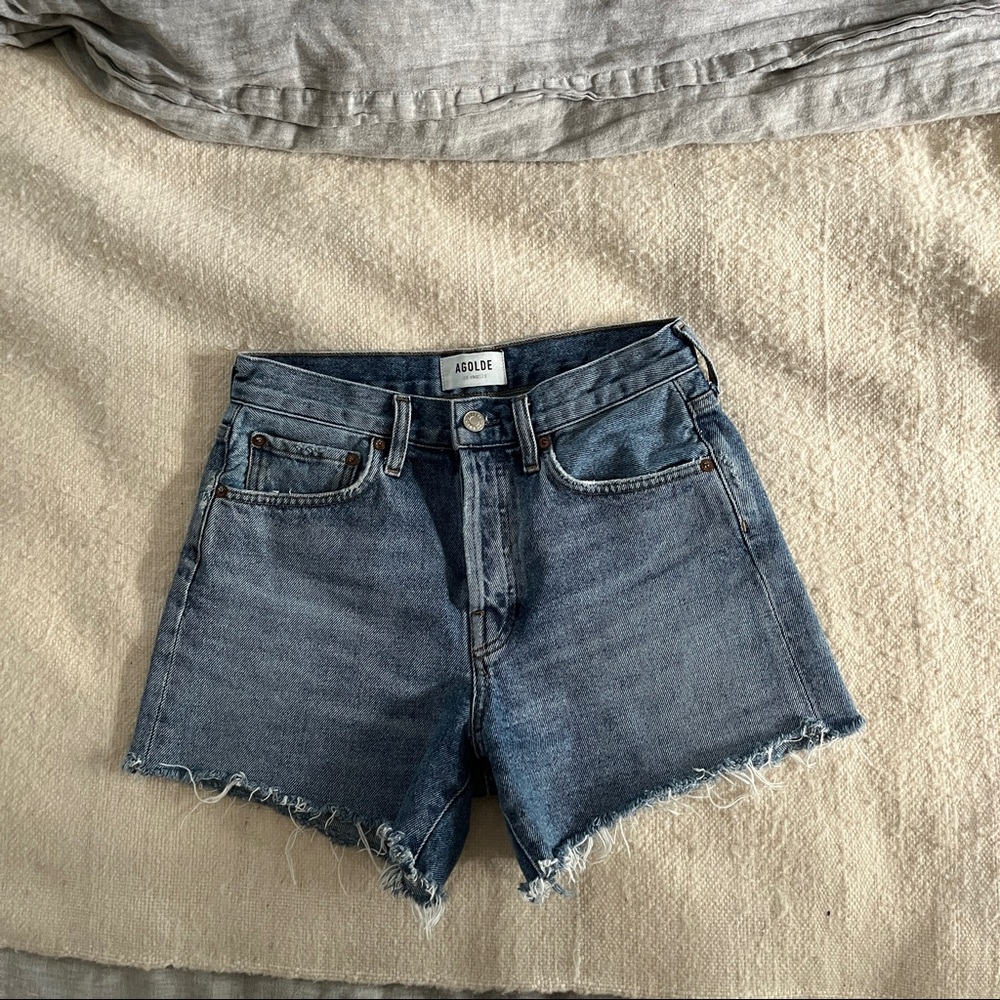Agolde long Parker jean shorts in skywave size 25